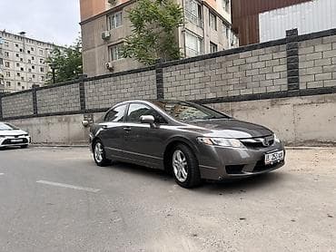 Honda Civic: 2009 г., 1.8 л, Автомат, Бензин, Седан — 4