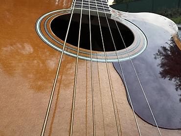 сустейн: Акустическая гитара с вырезом (cutaway), корпус типа джамбо — 2