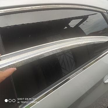 соната аксессуары: Ручка двери задняя, моторчик стеклоподъёмника, стекло задняя, ветровик — 4
