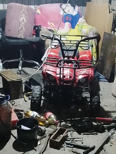 Детский бензиновый квадроцикл, красный (оформление «паутинка»)