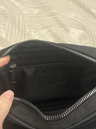 Классические сумки: Продаю сумки одна 500 сом 
Новые ! — 5