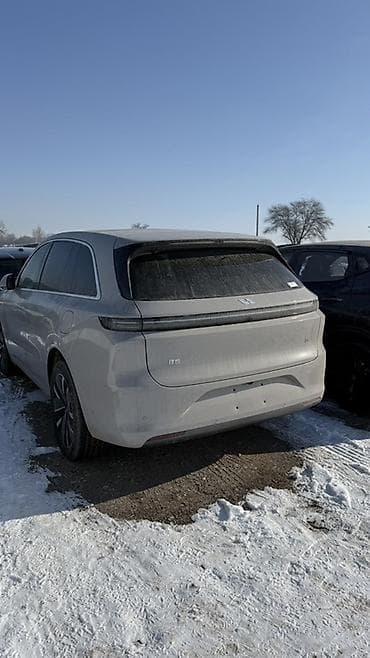 машина li9: Lixiang L6: 2025 г., Гибрид, Кроссовер — 4