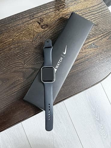 one pluse: Apple Watch Nike 6 Series 44mm алюминиевым корпусом в серебристом — 1