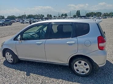 Продажа авто: Honda Fit: 2002 г., 1.5 л, Автомат, Хэтчбэк — 5