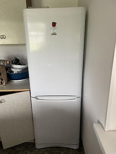 Муздаткыч Indesit, Эки камералуу — 1