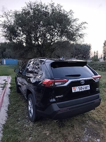 касем машина: Toyota RAV4: 2019 г., 2.5 л, Вариатор, Гибрид, Кроссовер — 5