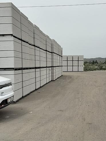 Автоклавные Газоблоки в паллетах Описание: - Белые автоклавные