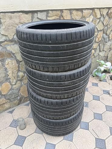 Передняя левая фара BMW