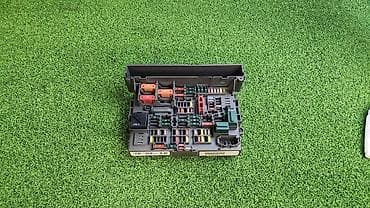 bmw c7: Блок предохранителей Е90 Е87 9 119 —-445 Год 2007 В отличном — 1