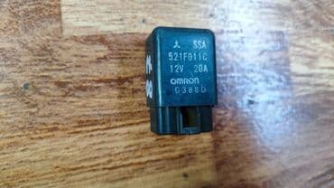 крыло 2114: Реле с японского автомобиля. Номер 5 2 1 F 0 1 1 C См.Фото — 1