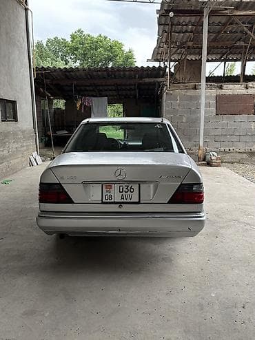 Транспорт: Mercedes-Benz W124: 1994 г., 2.2 л, Механика, Бензин, Седан — 3