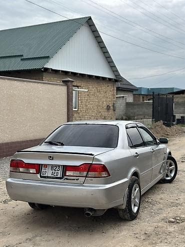 решетка акорд: Honda Accord: 1998 г., 2 л, Автомат, Бензин, Седан — 5