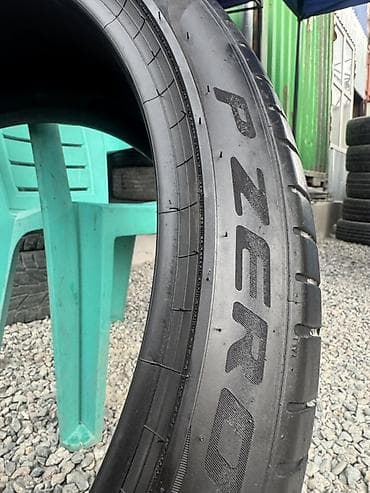Унаа: Шиналар 275 / 35 / R 22, Жай, Жеңил унаалар, Pirelli — 4