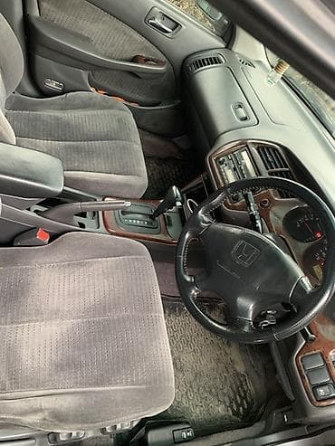 продаю акорд: Honda Accord: 2002 г., 2 л — 4