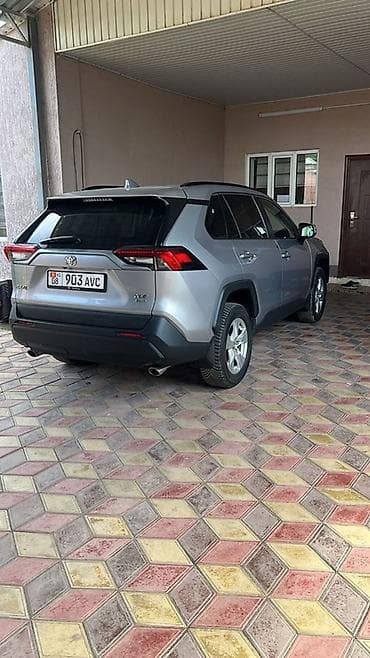 dodge charger: Toyota RAV4: 2020 г., 2.5 л, Автомат, Бензин, Кроссовер — 3