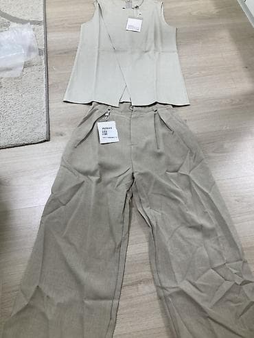 парная одежда: Женский комплект из двух предметов: топ без рукавов и широкие брюки — 4