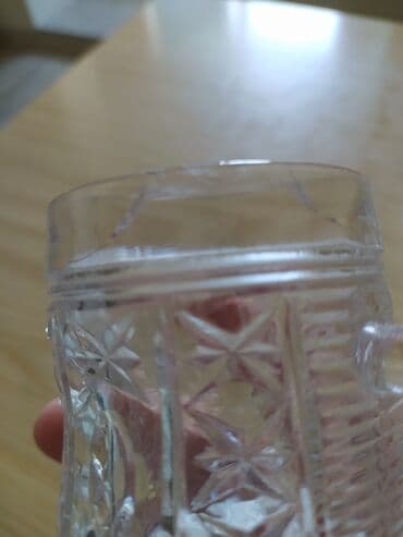 кружка металлическая: Продаю хрустальные кружки СССР по 150 сом. Всего 6 кружек. На — 3