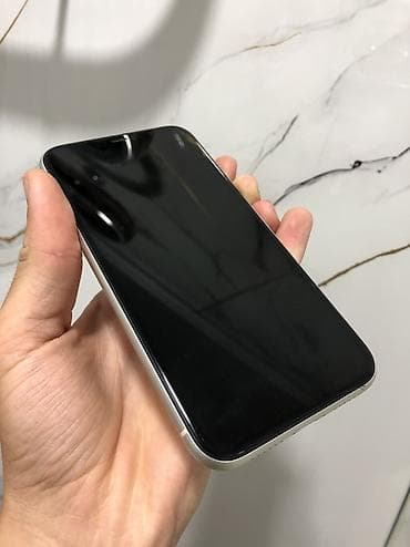 apple wathc: IPhone 11, Б/у, 64 ГБ, Белый, Чехол, 67 % — 5