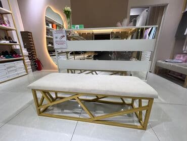 оборудование в бутик: Кронштейны Стеллажи Стойки Вешала Столы ресепшен Раскладочные — 14