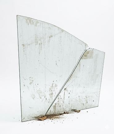 стекло 4мм: Стекло, толщина 8 мм, б/у. Можно вырезать кусочки 60 см х 60 см - 300 — 1