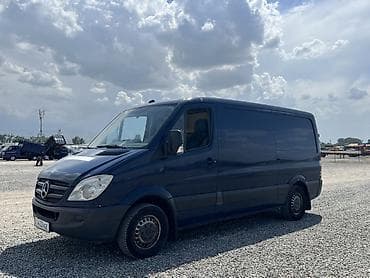 Легкий грузовик, Mercedes-Benz, Стандарт, 1,5 т, Б/у at lalafo.kg Легкий грузовик, Mercedes-Benz, Стандарт, 1,5 т, Б/у