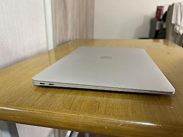 i5 7: MacBook Air 13" (серебристый) с комплектным зарядным устройством USB‑C — 7