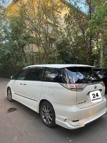 camry 2014: Toyota Estima: 2012 г., 2.4 л, Автомат, Бензин, Минивэн — 5