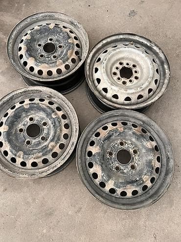 авто диска: Железные Диски R 15 Комплект, отверстий - 4 — 1