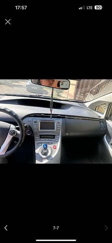 Унаа сатуу: Toyota Prius: 2015 г., Вариатор, Гибрид, Лифтбек — 4
