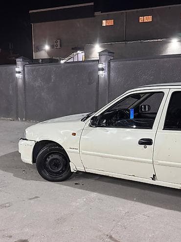 Daewoo Nexia: 2013 г., 1.6 л, Механика, Седан
