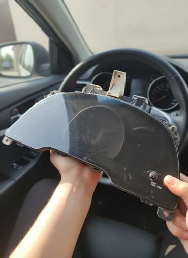 купить дом бишкек: Щиток приборов Toyota 2009 г., Б/у, Оригинал, Япония — 1