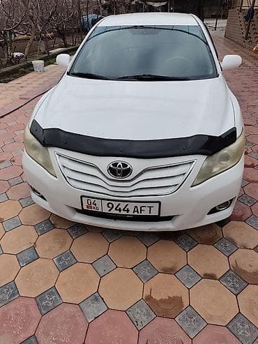 Транспорт: Toyota Camry: 2011 г., Бензин, Седан — 1