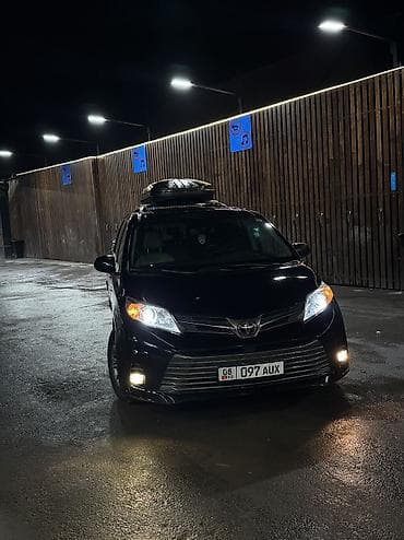 Toyota Sienna: 2020 г., 3.5 л, Автомат, Бензин, Минивэн