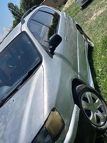 Унаа сатуу: Toyota Ipsum: 1997 г., 2 л, Кол менен иштөөчү, Бензин, Вэн/Минивэн — 5