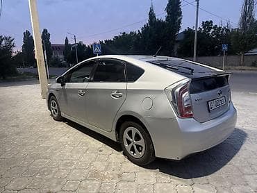 prius v: Toyota Prius: 2012 г., 1.8 л, Вариатор, Гибрид, Хэтчбэк — 3