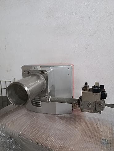 Фрезердик станоктор: Продаю газовую горелку RIELLO RS -28 пр-во Италия 325кВт. В комплекте — 2