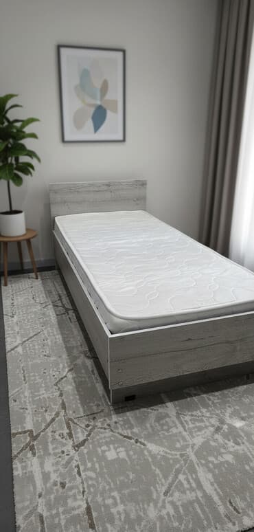 трех ярусная кровать: Односпальная кровать, Б/у, С матрасом, длина - 200 см — 1