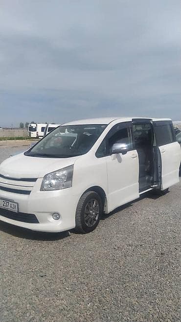 тайота noax: Toyota Noah: 2008 г., 2 л, Автомат, Бензин, Минивэн — 1