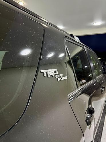 муравей с бензином: Toyota 4Runner: 2021 г., 4 л, Автомат, Бензин, Внедорожник — 6