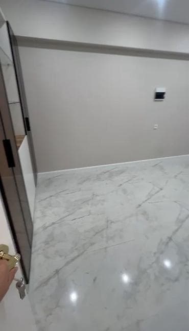 ошском рынке: Аренда/предоставление коммерческого помещения с витринными окнами в — 9