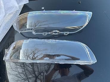 Продается пара передних стекол для фар БМВ E39, 5 серии. Материал