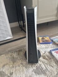 сколько стоит playstation 5 в кыргызстане: Playstation 5 с подставкой и с 7 играми и с двумя джойстиками (провода — 6