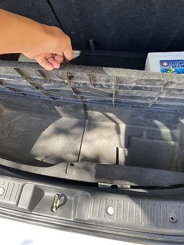 Продажа авто: Toyota Ist: 2003 г., 1.3 л, Автомат, Бензин, Хэтчбэк — 7