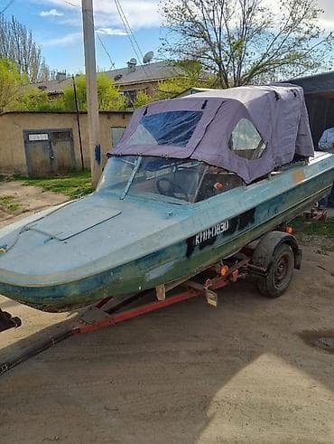 делаем справки: ОБЬ -3 . 2006 год выпуска . Сосотяние отличное. В комплекте — 2
