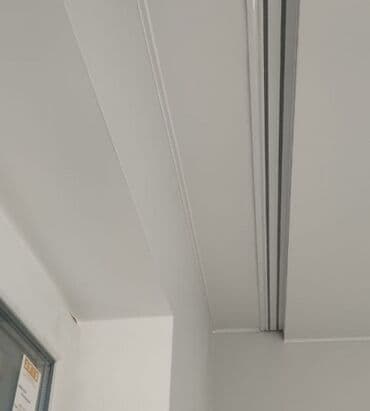 шкаф 3 дверный с зеркалом: Натяжной потолок Матовое, 3D потолки, Глянцевое Бесплатная консультация, Бесплатный замер, Гарантия — 5