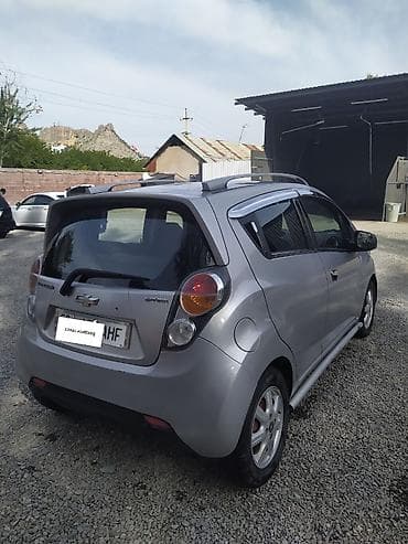 машина chevrolet gruze 2012: Chevrolet Spark: 2012 г., 1 л, Автомат, Бензин, Хэтчбэк — 4