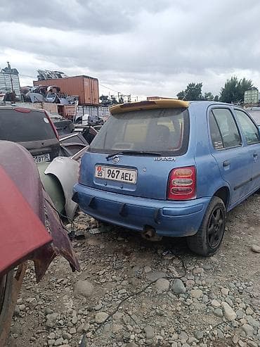 Продажа авто: Nissan March: 2001 г., 1.4 л, Автомат, Бензин, Хэтчбэк — 4
