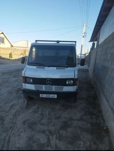 дом на колесах трейлер: Грузовик, Mercedes-Benz, Стандарт, 3 т, Б/у — 1