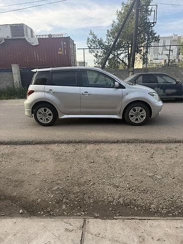 Продажа авто: Toyota Ist: 2003 г., 1.5 л, Автомат, Бензин, Хэтчбэк — 8