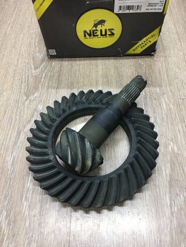 задный мост гигант: Планетарка с хвостовиком 37/9 NEUS заднего моста (главная пара) на — 1